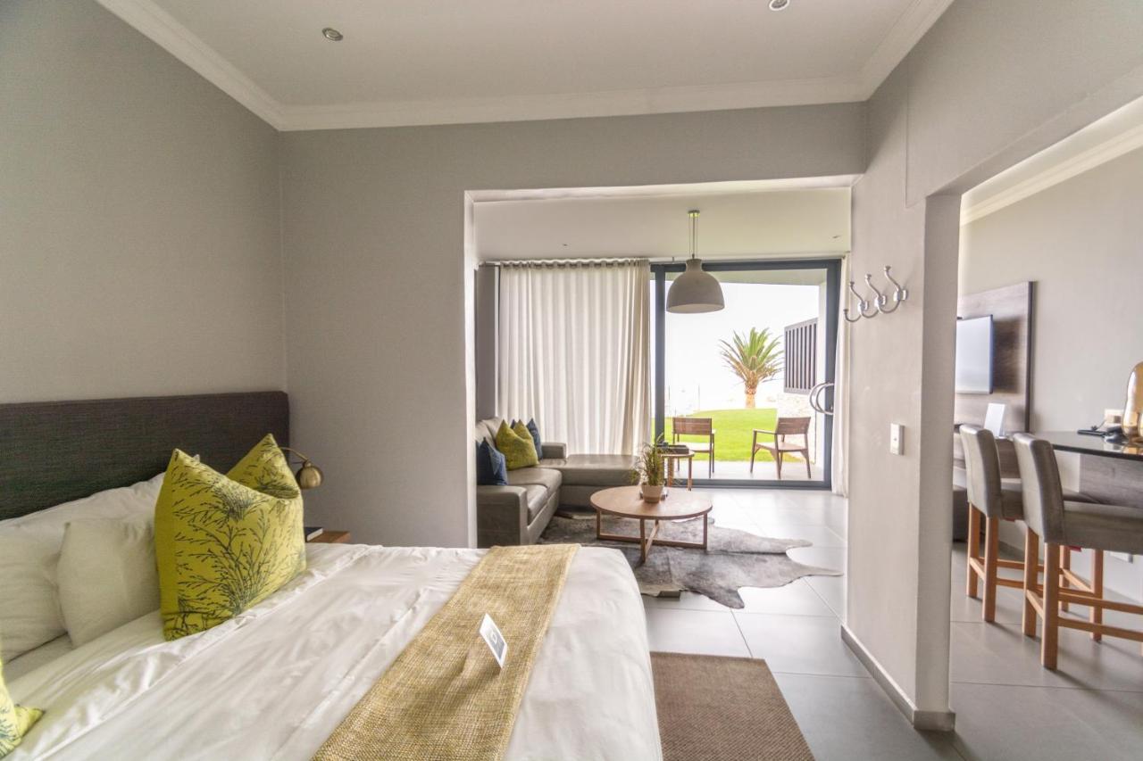 Bay View Resort Hotel Namibia 스바코프문트 외부 사진